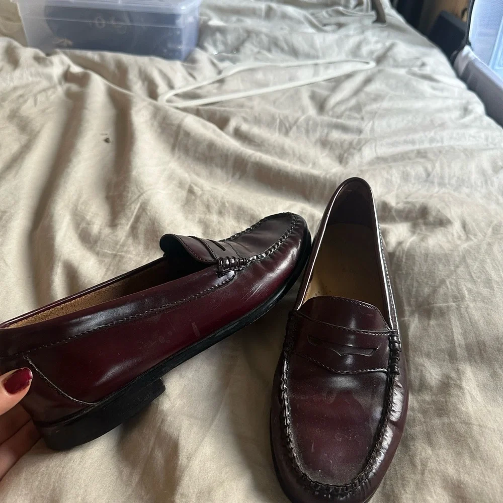 Classic Women's Penny Loafers in Burgundy - Picture 2 of 6